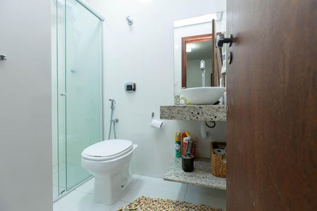 Apartamento à venda com 124m², 4 quartos e 2 vagas Apartamento à venda com 124m², 4 quartos e 2 vagasBanheiro 2