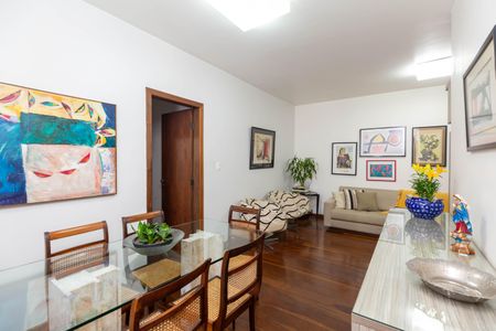 Apartamento à venda com 124m², 4 quartos e 2 vagas Apartamento à venda com 124m², 4 quartos e 2 vagasSala