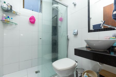 Apartamento à venda com 124m², 4 quartos e 2 vagas Apartamento à venda com 124m², 4 quartos e 2 vagasBanheiro