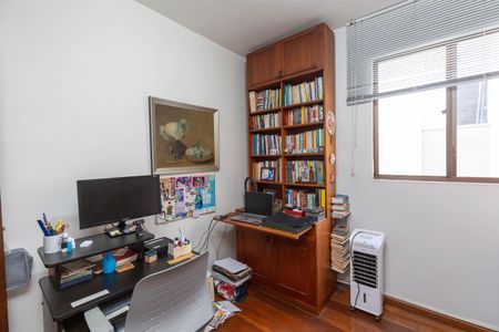 Apartamento à venda com 124m², 4 quartos e 2 vagas Apartamento à venda com 124m², 4 quartos e 2 vagasQuarto 1