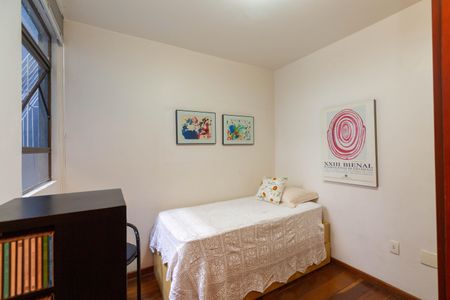 Apartamento à venda com 124m², 4 quartos e 2 vagas Apartamento à venda com 124m², 4 quartos e 2 vagasQuarto 2