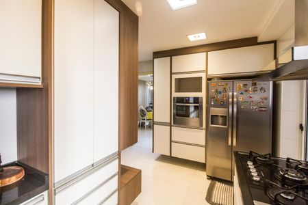 Apartamento para alugar com 232m², 3 quartos e 3 vagas Apartamento para alugar com 232m², 3 quartos e 3 vagasCozinha