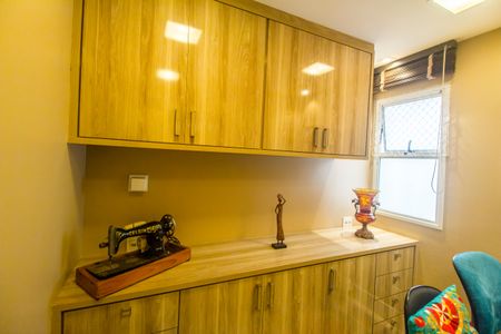 Apartamento para alugar com 232m², 3 quartos e 3 vagas Apartamento para alugar com 232m², 3 quartos e 3 vagasEscritório