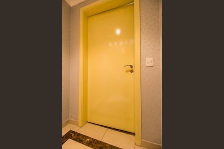 Apartamento para alugar com 232m², 3 quartos e 3 vagas Apartamento para alugar com 232m², 3 quartos e 3 vagasHall social