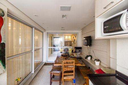 Apartamento para alugar com 232m², 3 quartos e 3 vagas Apartamento para alugar com 232m², 3 quartos e 3 vagasVaranda gourmet