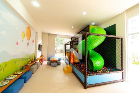 Apartamento para alugar com 232m², 3 quartos e 3 vagas Apartamento para alugar com 232m², 3 quartos e 3 vagasÁrea comum