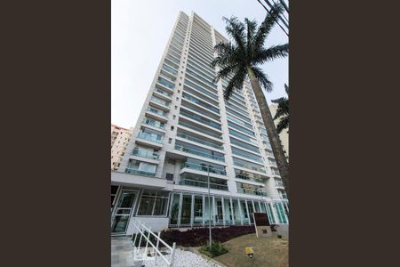 Apartamento para alugar com 232m², 3 quartos e 3 vagas Apartamento para alugar com 232m², 3 quartos e 3 vagasFachada