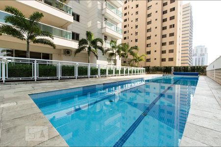 Apartamento para alugar com 232m², 3 quartos e 3 vagas Apartamento para alugar com 232m², 3 quartos e 3 vagasÁrea comum
