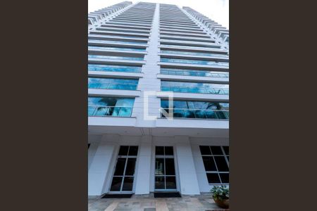 Apartamento para alugar com 232m², 3 quartos e 3 vagas Apartamento para alugar com 232m², 3 quartos e 3 vagasFachada do bloco