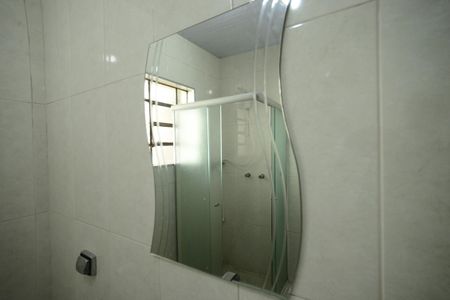 Casa à venda com 120m², 3 quartos e 1 vagaBanheiro 2