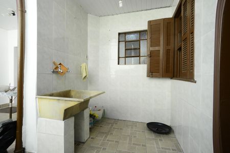 Casa à venda com 120m², 3 quartos e 1 vagaÁrea de Serviço