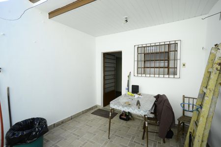 Casa à venda com 120m², 3 quartos e 1 vagaÁrea de Serviço