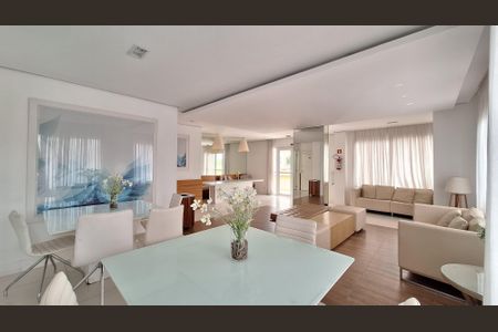 Apartamento à venda com 83m², 2 quartos e 2 vagasÁrea comum - Salão de festas