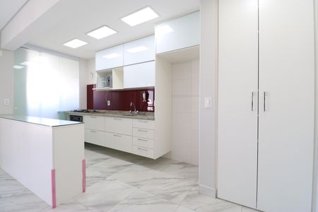 Apartamento à venda com 83m², 2 quartos e 2 vagasCozinha