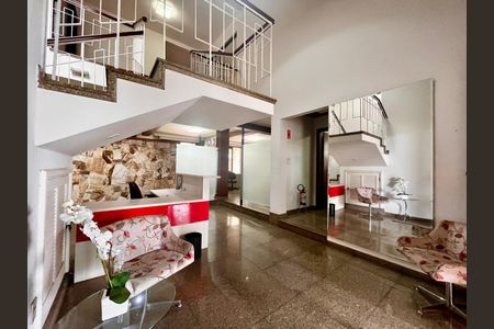 Casa à venda com 500m², 5 quartos e 10 vagas Casa à venda com 500m², 5 quartos e 10 vagasSala 1
