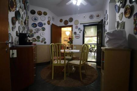 Apartamento à venda com 240m², 4 quartos e 3 vagas Apartamento à venda com 240m², 4 quartos e 3 vagasFoto 01