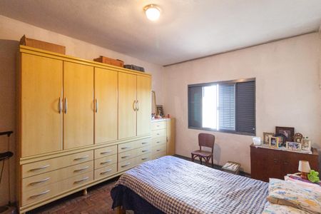 Casa à venda com 230m², 4 quartos e 3 vagas Casa à venda com 230m², 4 quartos e 3 vagasQuarto 1