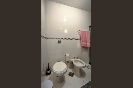 Apartamento à venda com 112m², 3 quartos e 3 vagas Apartamento à venda com 112m², 3 quartos e 3 vagasBanheiro da Suíte