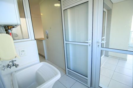 Apartamento à venda com 70m², 3 quartos e 1 vagaÁrea de Serviço