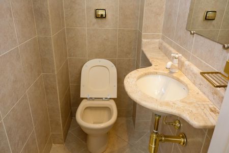 Apartamento à venda com 73m², 3 quartos e 1 vaga Apartamento à venda com 73m², 3 quartos e 1 vagaBanheiro da Suíte 2