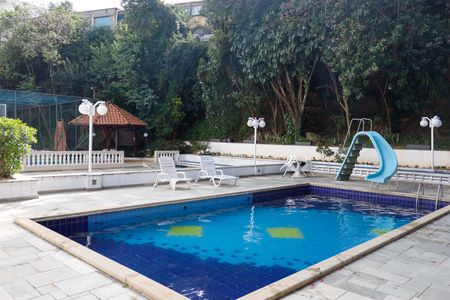 Apartamento à venda com 73m², 3 quartos e 1 vaga Apartamento à venda com 73m², 3 quartos e 1 vagaÁrea comum - Piscina