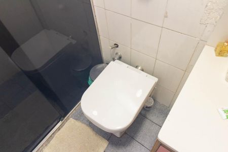 Apartamento à venda com 101m², 2 quartos e sem vaga Apartamento à venda com 101m², 2 quartos e sem vagaBanheiro