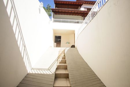 Casa para alugar com 297m², 3 quartos e 3 vagas Casa para alugar com 297m², 3 quartos e 3 vagasGaragem