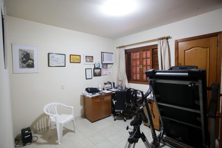 Casa para alugar com 297m², 3 quartos e 3 vagas Casa para alugar com 297m², 3 quartos e 3 vagasQuarto Suíte 2