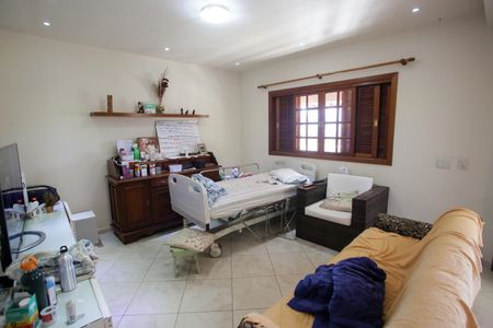 Casa para alugar com 297m², 3 quartos e 3 vagas Casa para alugar com 297m², 3 quartos e 3 vagasSala