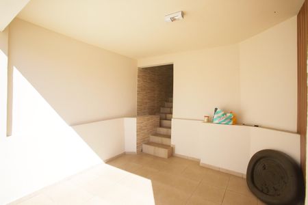 Casa para alugar com 297m², 3 quartos e 3 vagas Casa para alugar com 297m², 3 quartos e 3 vagasGaragem