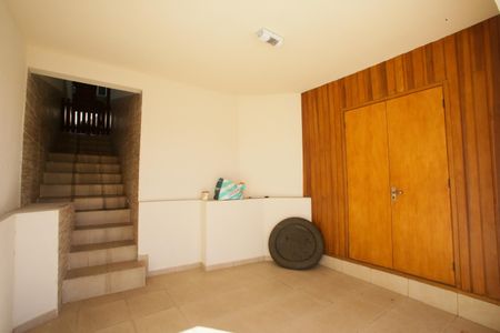 Casa para alugar com 297m², 3 quartos e 3 vagas Casa para alugar com 297m², 3 quartos e 3 vagasGaragem