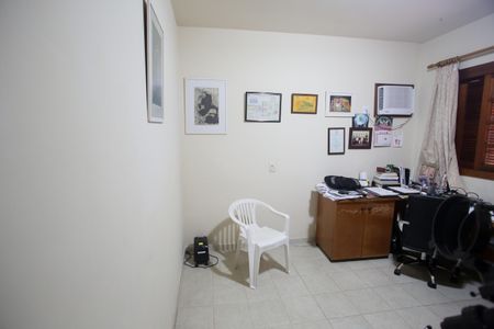 Casa para alugar com 297m², 3 quartos e 3 vagas Casa para alugar com 297m², 3 quartos e 3 vagasQuarto Suíte 2