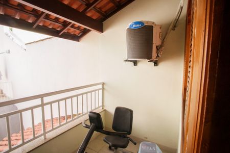 Casa para alugar com 297m², 3 quartos e 3 vagas Casa para alugar com 297m², 3 quartos e 3 vagasVaranda do Quarto 4