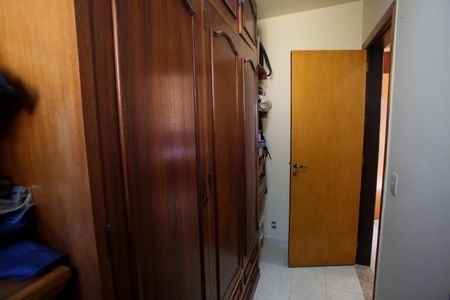 Casa para alugar com 297m², 3 quartos e 3 vagas Casa para alugar com 297m², 3 quartos e 3 vagasCloset do Quarto Suíte 1