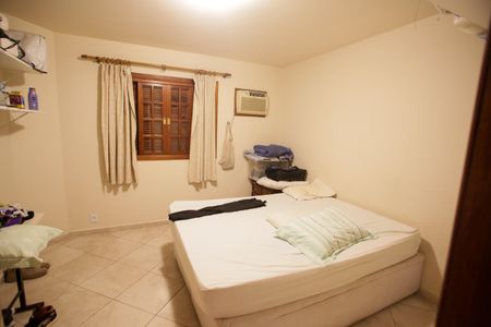 Casa para alugar com 297m², 3 quartos e 3 vagas Casa para alugar com 297m², 3 quartos e 3 vagasQuarto 1