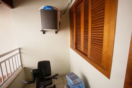 Casa para alugar com 297m², 3 quartos e 3 vagas Casa para alugar com 297m², 3 quartos e 3 vagasVaranda do Quarto 4