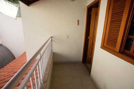 Casa para alugar com 297m², 3 quartos e 3 vagas Casa para alugar com 297m², 3 quartos e 3 vagasVaranda do Quarto Suíte 2