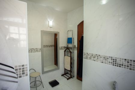 Casa à venda com 370m², 4 quartos e 6 vagas Casa à venda com 370m², 4 quartos e 6 vagasBanheiro da Suíte 3