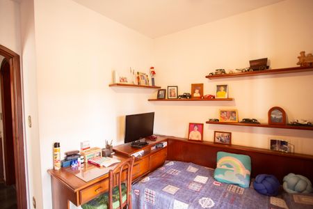 Casa à venda com 370m², 4 quartos e 6 vagas Casa à venda com 370m², 4 quartos e 6 vagasSuíte 3