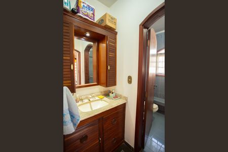 Casa à venda com 370m², 4 quartos e 6 vagas Casa à venda com 370m², 4 quartos e 6 vagasBanheiro da Suíte 2