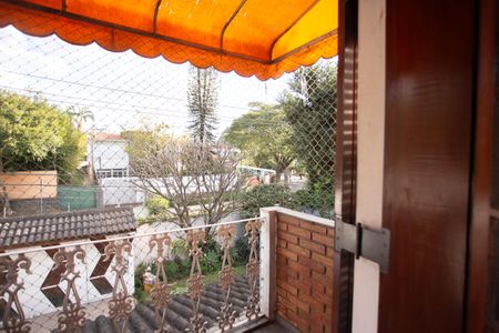 Casa à venda com 370m², 4 quartos e 6 vagas Casa à venda com 370m², 4 quartos e 6 vagasVaranda da Suíte 3