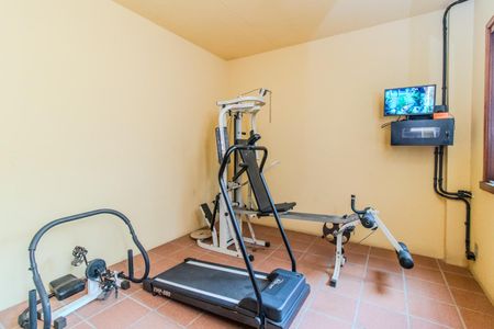 Apartamento à venda com 142m², 4 quartos e 2 vagas Apartamento à venda com 142m², 4 quartos e 2 vagasÁrea comum - Academia