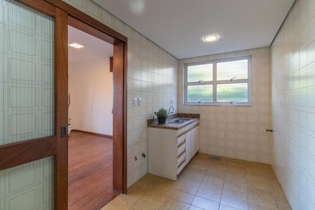 Apartamento à venda com 142m², 4 quartos e 2 vagas Apartamento à venda com 142m², 4 quartos e 2 vagasCozinha