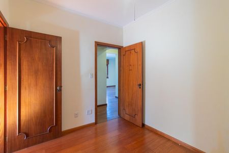 Apartamento à venda com 142m², 4 quartos e 2 vagas Apartamento à venda com 142m², 4 quartos e 2 vagasQuarto 4