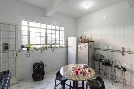 Casa à venda com 200m², 3 quartos e 2 vagasCozinha