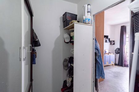 Casa à venda com 200m², 3 quartos e 2 vagasCloset da suíte