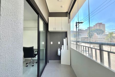 Studio à venda com 26m², 1 quarto e sem vaga Studio à venda com 26m², 1 quarto e sem vagaVaranda