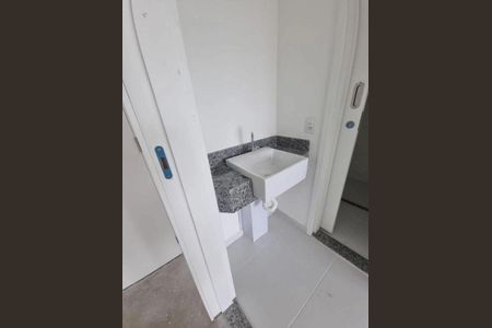 Apartamento à venda com 33m², 1 quarto e sem vaga