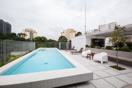 Apartamento à venda com 82m², 2 quartos e 2 vagasÁrea comum - Piscina