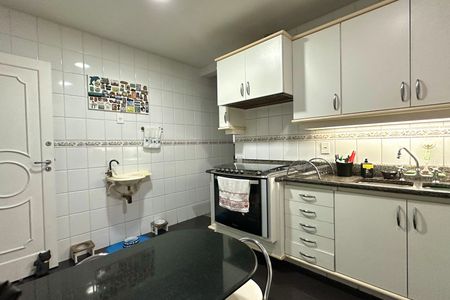 Apartamento à venda com 200m², 3 quartos e 1 vagaCozinha